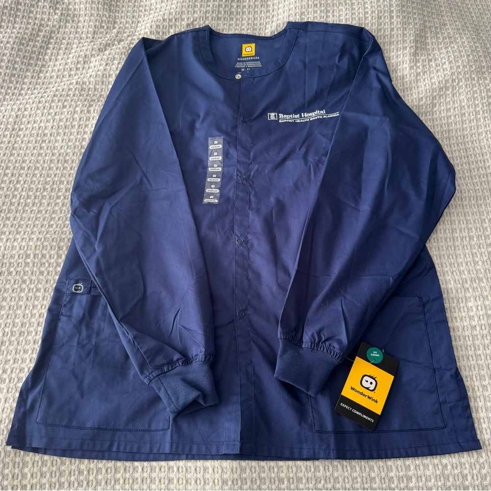 WonderWink Baptist Health Unisex Fit Scrub Top Jacket in Deep Blue
